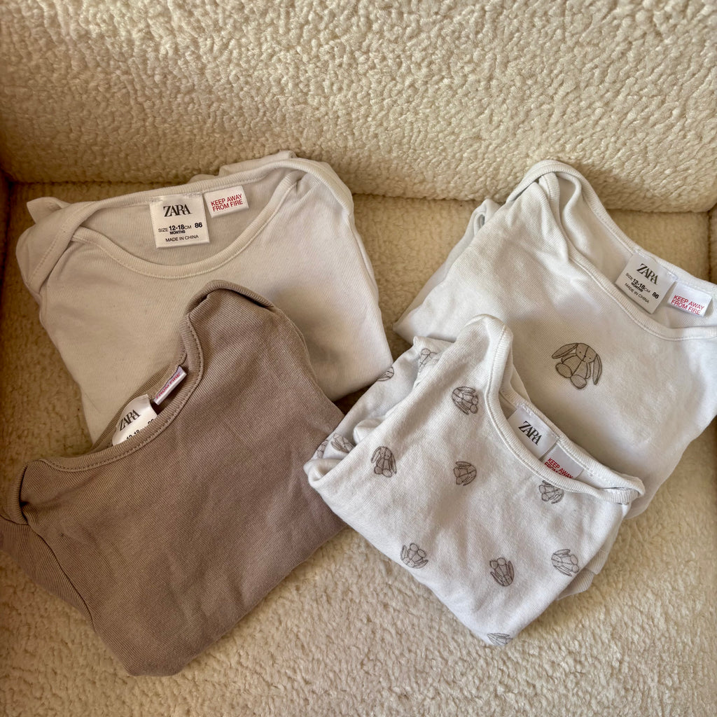 Lot Bodys - Zara - 12/18 mois