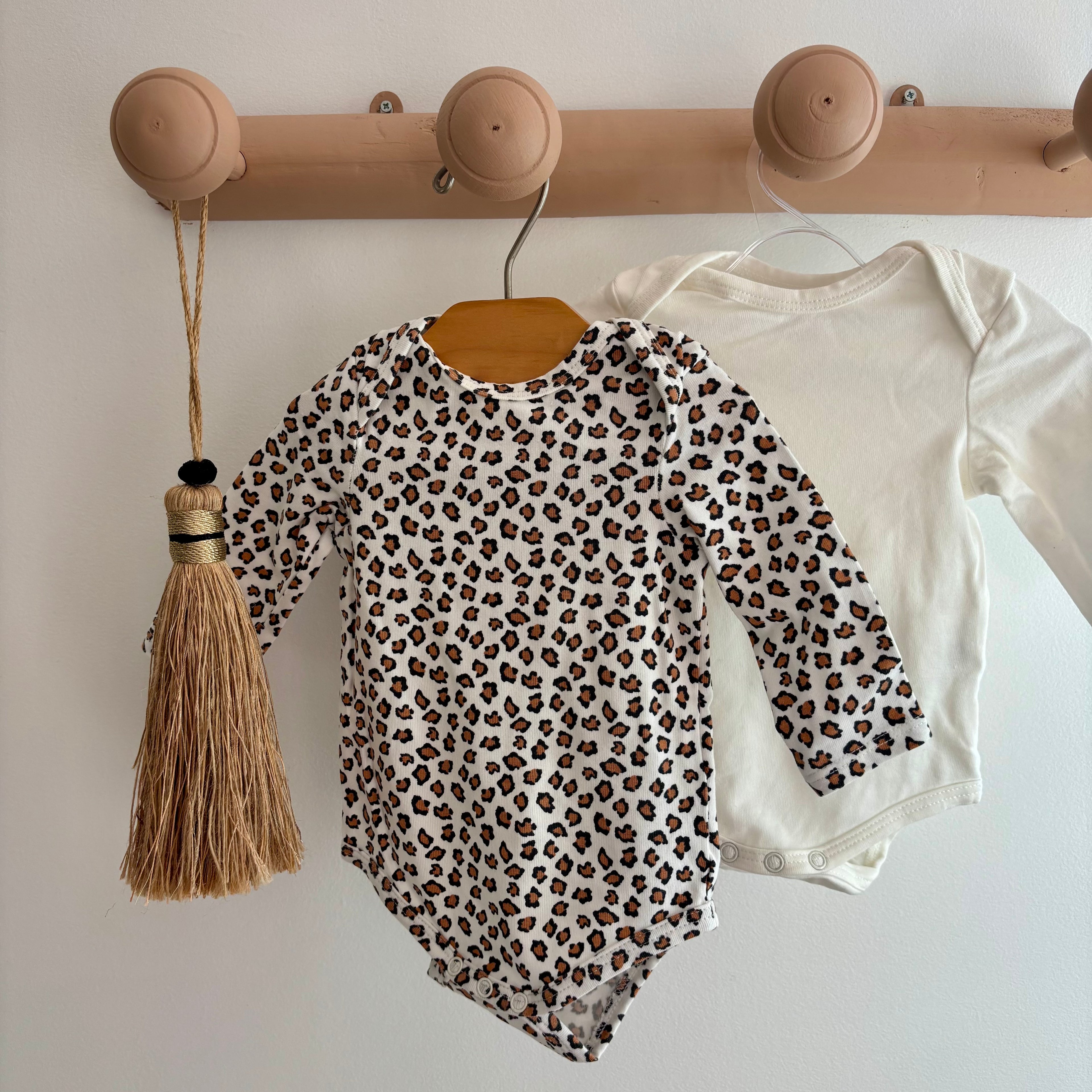 Lot De Bodies - Tape À l'Oeil - 1 mois