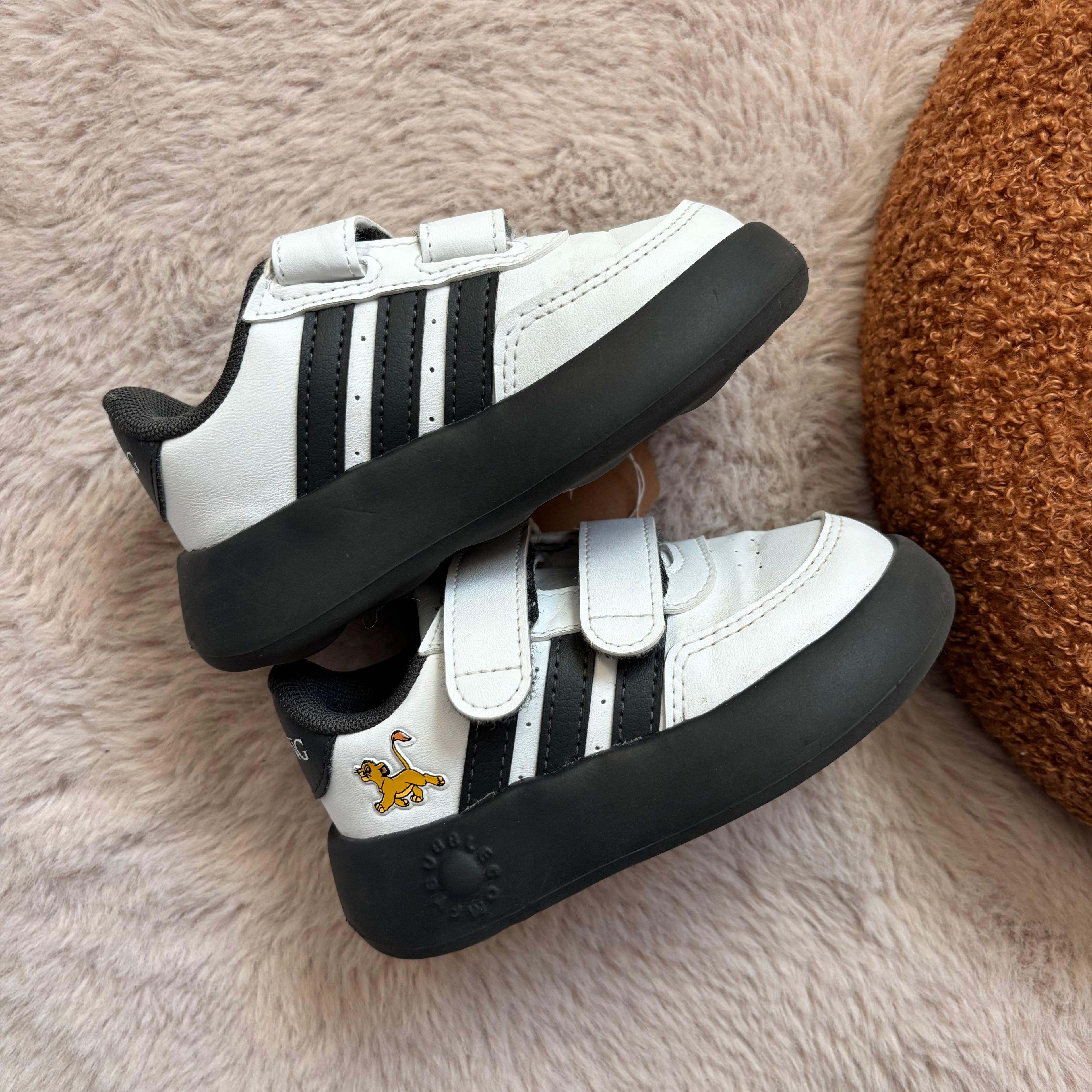 Baskets Le Roi Lion - Adidas - 21